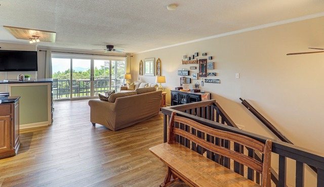 3 Mi to Slopes! Mtn-view Condo in Banner Elk