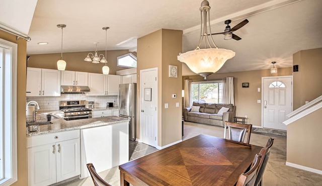 Family-Friendly Kentwood Home ~ 11 Mi to Dtwn in Kentwood
