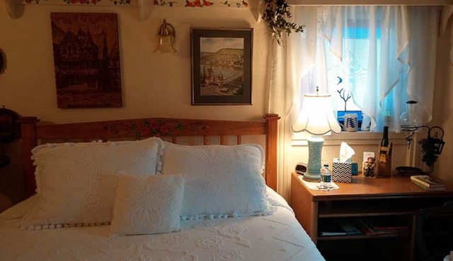 Oasis Bed and Breakfast in Springville