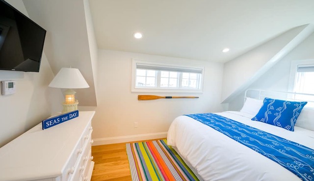 The Newport Lofts - 611 Thames Street