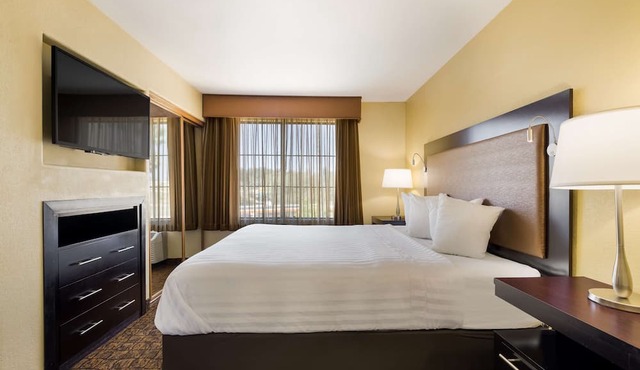 Best Western Escondido Hotel