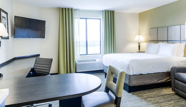 Candlewood Suites Lakeville I-35 by IHG