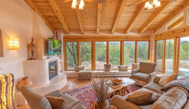 Unique Spacious 5BR/4BA retreat on 5 acres in scenic foothills of Tesuque in Santa Fe