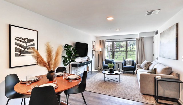 Elegant and Spacious 2BR in the Heart of Bethlehem in Bethlehem