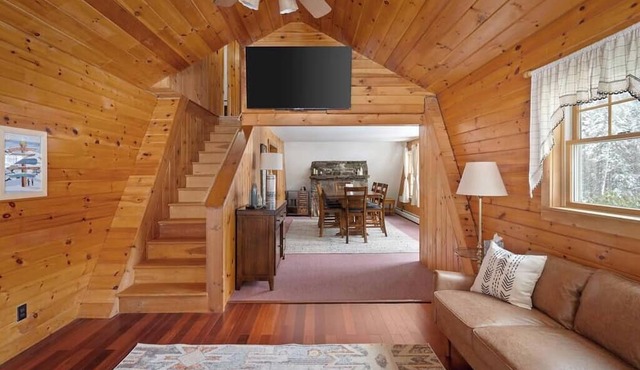 The Windham Hill A-Frame - Close to 3 Ski Resorts! in Windham