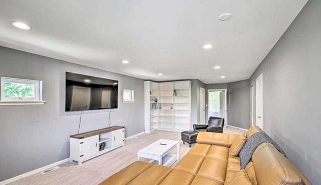 Riverside North Bend Oasis: Stunning Mountain View