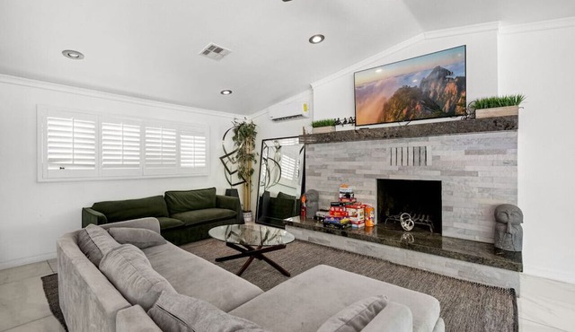 Your Own Resort Close to the Strip in Las Vegas