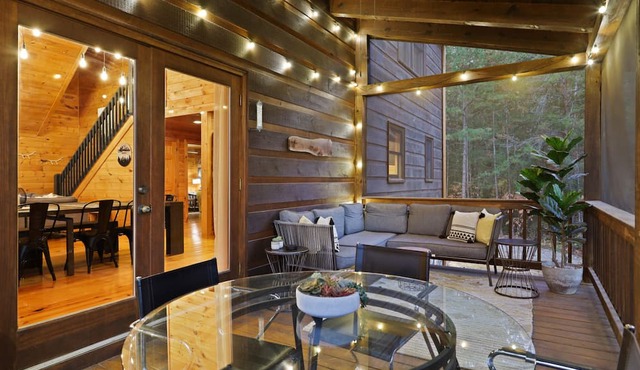 Ultimate Mountain Escape Hot Tub Firepit Lake Views Games in Morganton