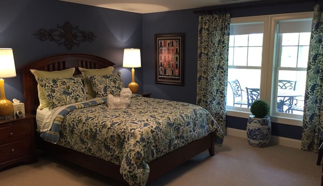 Spacious Guest Apartment in the quiet suburbs of Hartford in Bloomfield