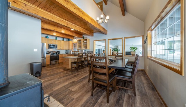 Ready to get out of town to relax with family and friends in Leavenworth?