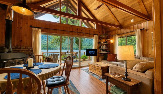 Journeys End/Fish Lake, Hot Tub, Sauna, Dock in Leavenworth