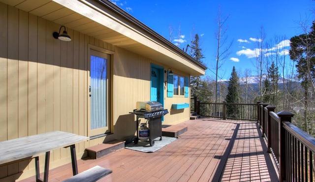 1 Mile To Lifts, Hot Tub, Great Views, Peaceful Setting, Discount Rates in Breckenridge