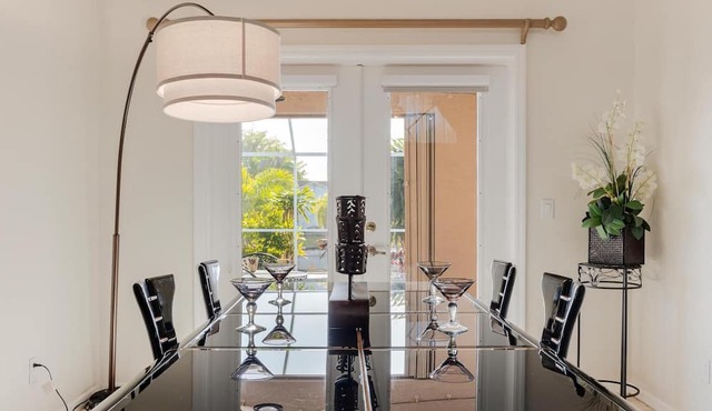Amazing Home for the family, Pet-Friendly, Kayaks! Book Today! Villa Delightful-Roelens Vacations