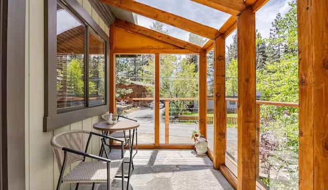 Zephyr's Whisper! Lake Views, Hot Tub, King Beds in Zephyr Cove