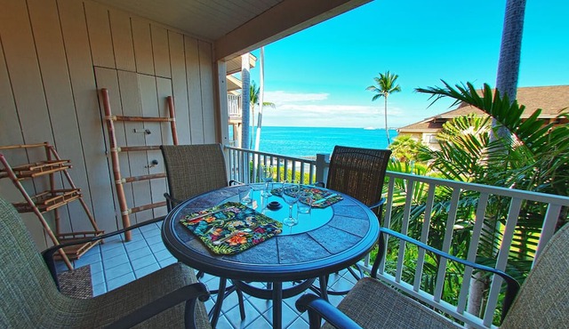 Ocean Front at a Safe Distance! Plus Full View Garden & Pool! in Kailua-Kona