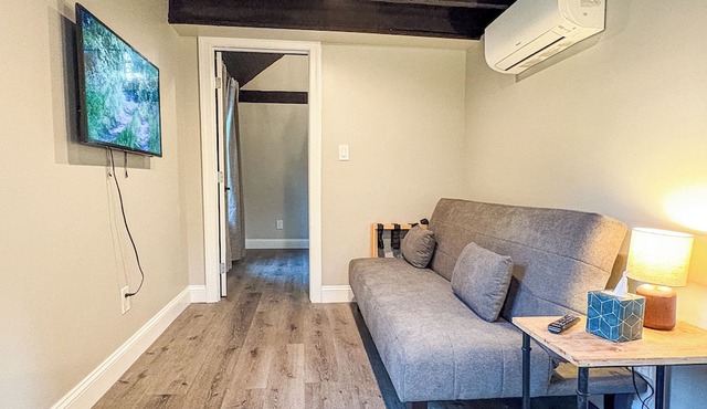 New! Pet Friendly Lake Nockamixon Cottage Hideaway