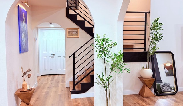 5BR Home Minutes to ONT Airport - Billiards, Fire Pit & Yoga Garden in Ontario