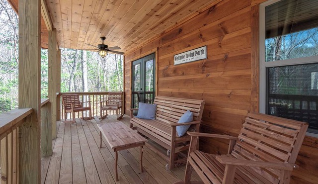 Secluded Mountain Cabin with Hot Tub & Fire pit on 4 acres