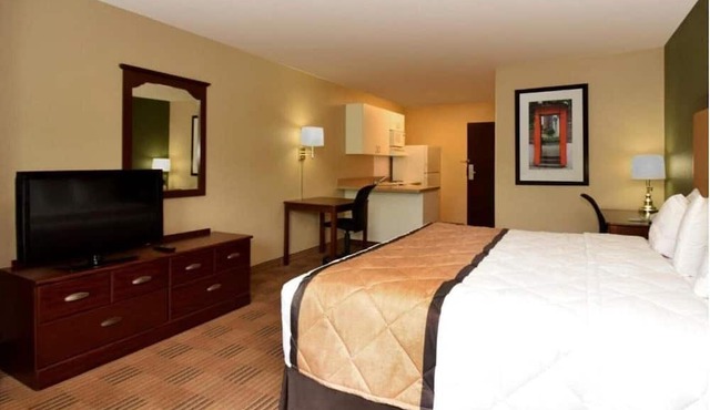 1 King Bed | Suite, Nsmk, Kitchen, Sofa-Bed