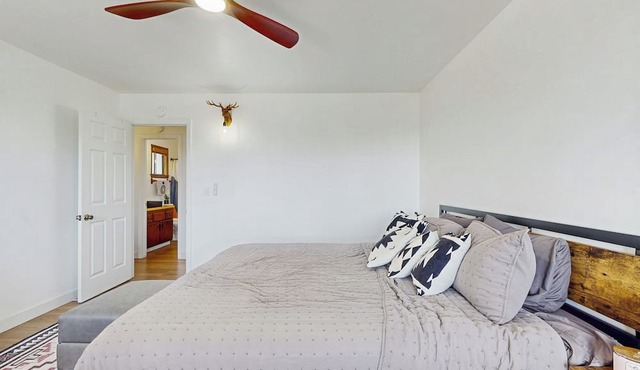 Boat, Hike, Fish! Summer Cabin Near Lake Arrowhead