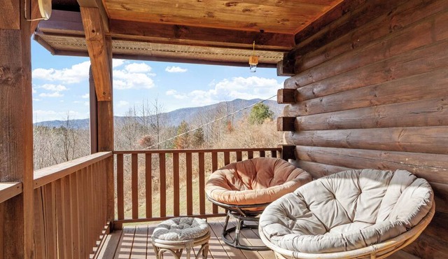 Mountain Bliss Cabin with Scenic Mtn Views and Pond
