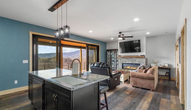 Cozy Home + Porch Overlooking Mountain Views