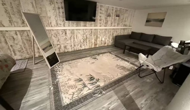 Exquisite fresh country space in walk out basement