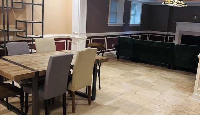 Spacious Private Basement Apartment in Upscale Gated Community