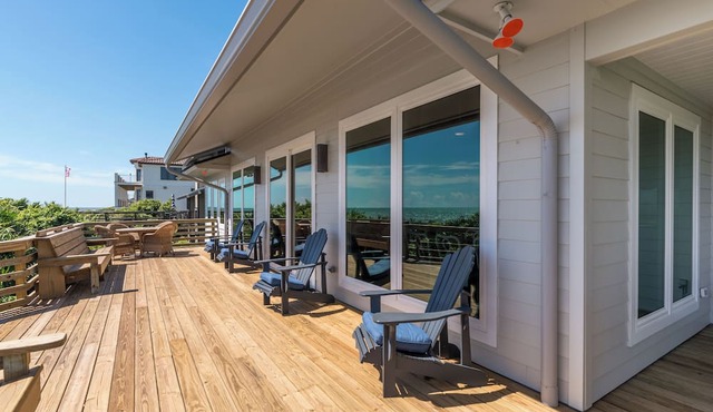 Hello Beach! 4 Bedroom + Loft Oceanfront with Large Deck - Stā Vacation Rentals in Ponte Vera Beach