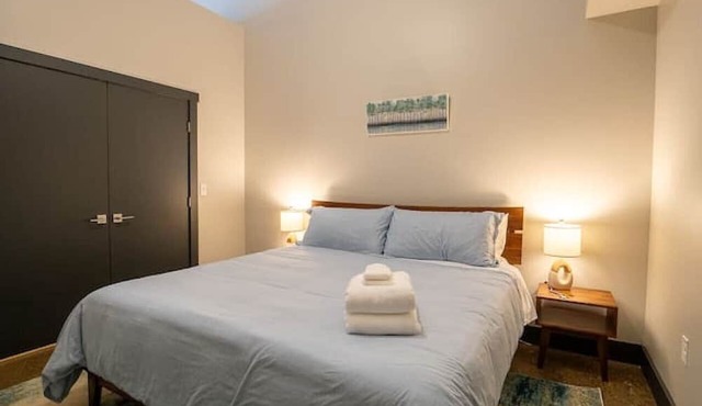 New 1BR King Bed Apartment: Brewery|River|Downtown in Buchanan