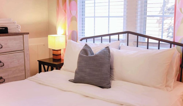 Sojourn's Spacious Apartment in Colley Manor in Norfolk