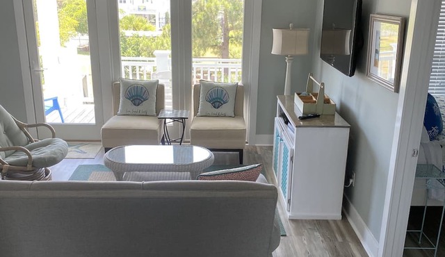 Escape to Paradise: Beach Bliss Awaits at Our Stunning Rental Retreat! in Holden Beach