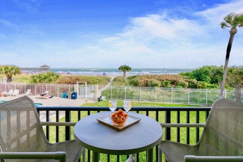 Chateau by the Sea - Cocoa Beach Oceanfront Pet-Friendly Condos with Rooftop Deck & Heated Pool