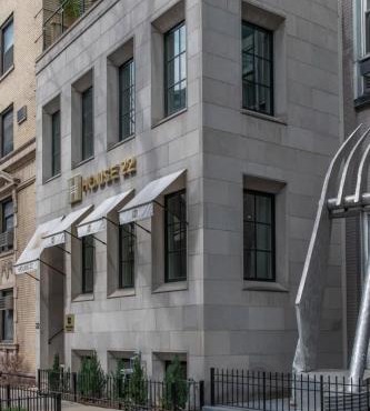 Stunning Gold Coast Home 12BD 6BA & Rooftop Patio in Chicago