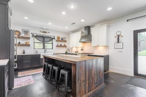 The Southern Oasis in Pleasant View