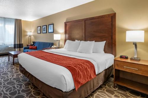 Comfort Inn Dyersville Near the Field of Dreams in Dyersville