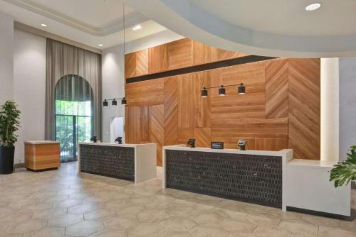 Embassy Suites by Hilton Minneapolis Airport